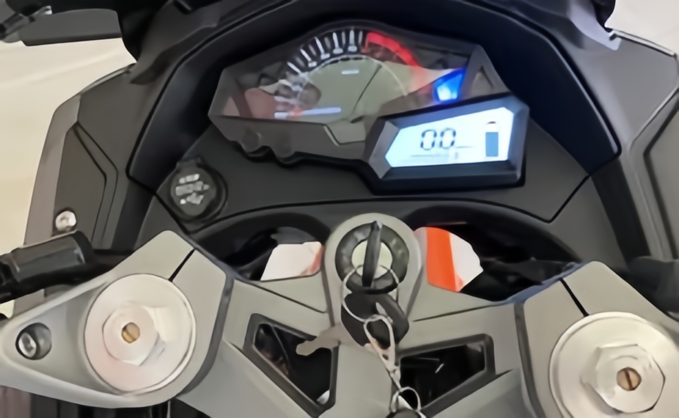 Sepeda Motor Listrik Kecepatan - 72V 5000W Electric Motorcycle ulasan dan harga